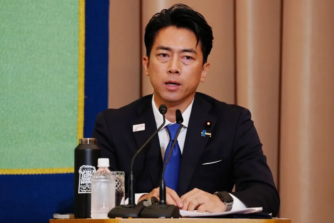日本防卫大臣小泉进次郎 资料图